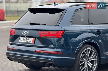 Позашляховик / Кросовер Audi Q7 2019 в Рівному