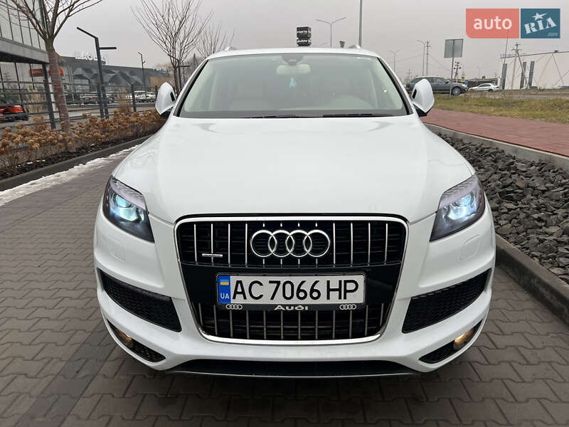 Внедорожник / Кроссовер Audi Q7 2013 в Луцке