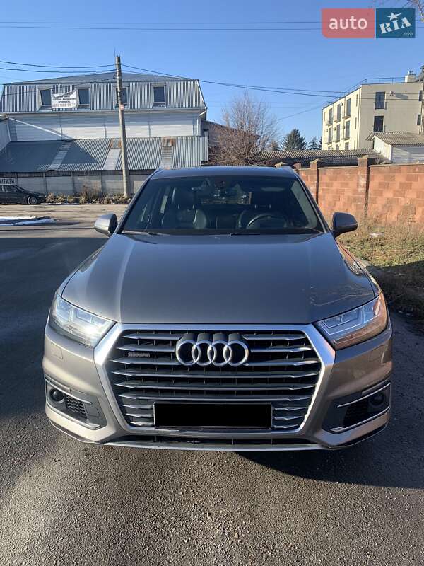 Внедорожник / Кроссовер Audi Q7 2016 в Ровно