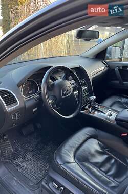 Позашляховик / Кросовер Audi Q7 2014 в 