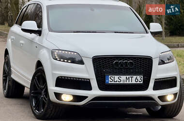 Позашляховик / Кросовер Audi Q7 2012 в Рівному