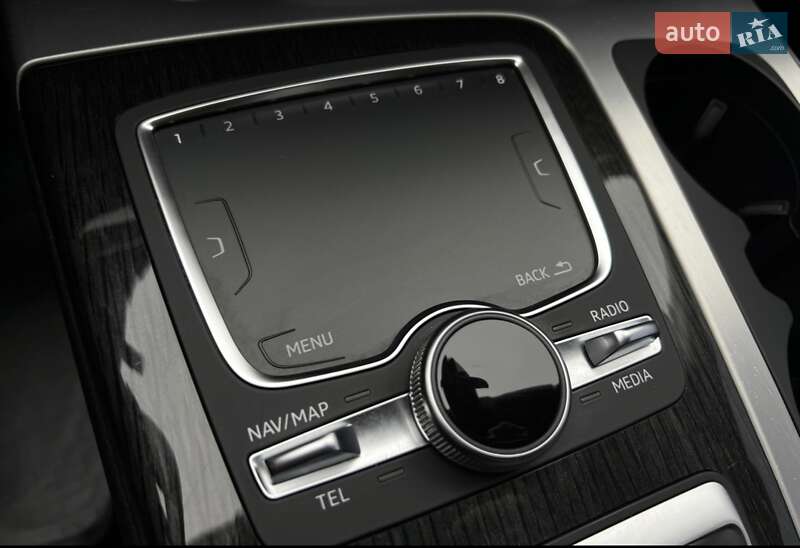 Внедорожник / Кроссовер Audi Q7 2015 в Киеве