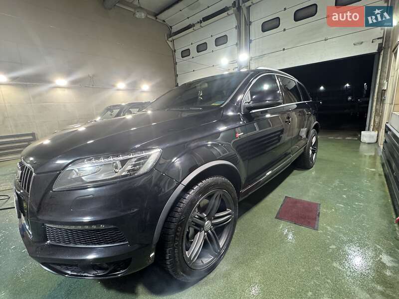 Внедорожник / Кроссовер Audi Q7 2014 в Киеве