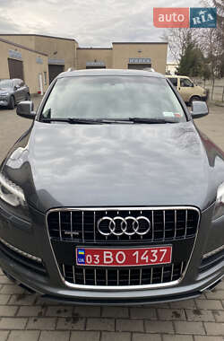 Позашляховик / Кросовер Audi Q7 2014 в Володимирі