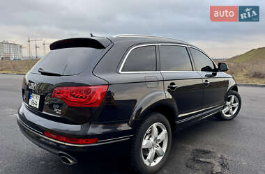 Внедорожник / Кроссовер Audi Q7 2014 в 