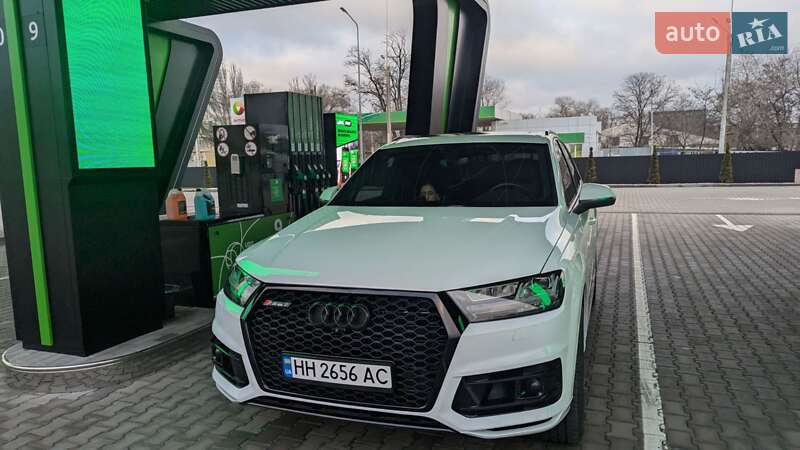 Позашляховик / Кросовер Audi Q7 2016 в Одесі