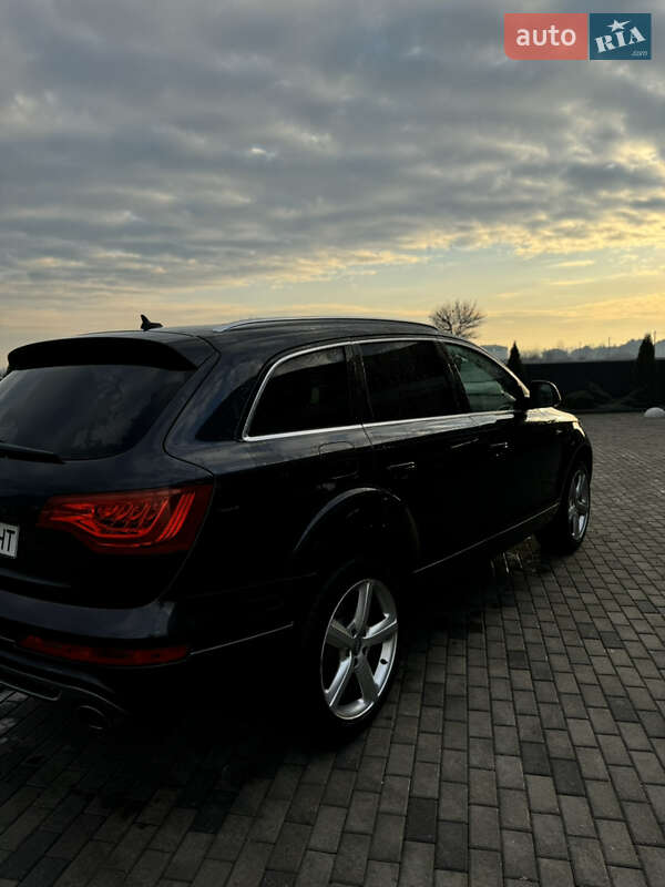 Внедорожник / Кроссовер Audi Q7 2013 в Хусте