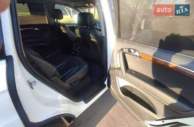 Позашляховик / Кросовер Audi Q7 2015 в 