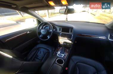 Позашляховик / Кросовер Audi Q7 2015 в 