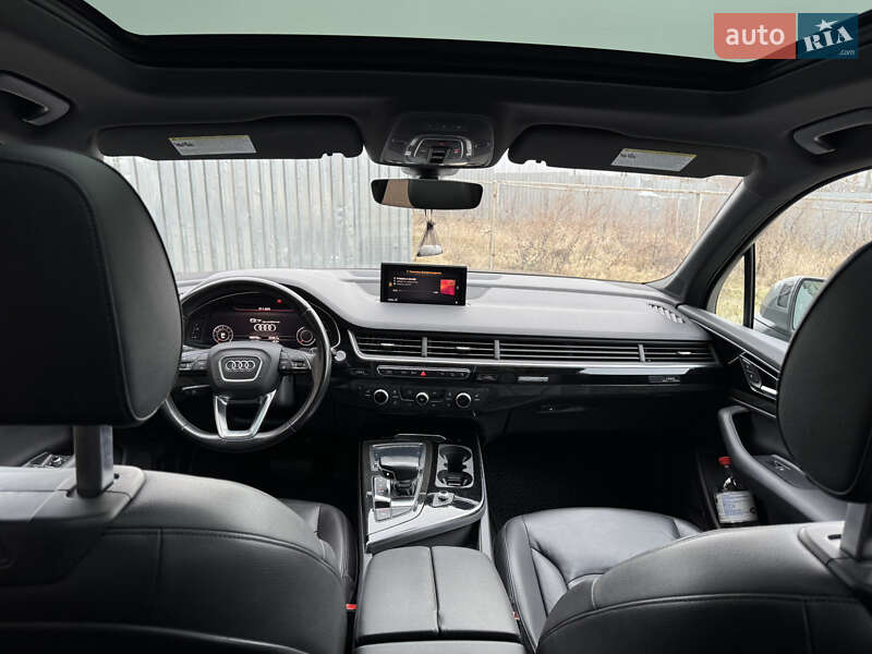 Позашляховик / Кросовер Audi Q7 2016 в Полтаві