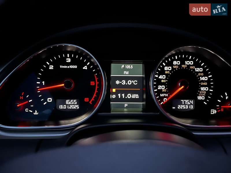 Позашляховик / Кросовер Audi Q7 2012 в Хмільнику