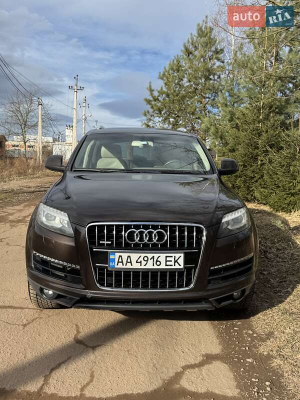 Позашляховик / Кросовер Audi Q7 2011 в Самборі