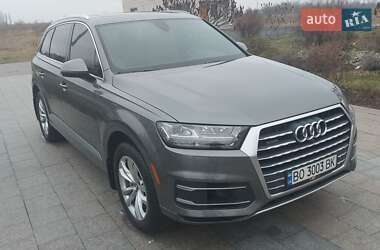 Внедорожник / Кроссовер Audi Q7 2017 в 