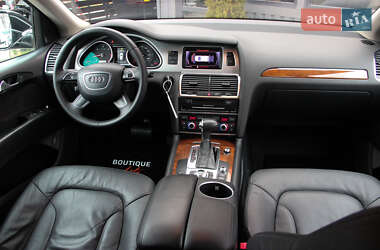 Внедорожник / Кроссовер Audi Q7 2013 в 