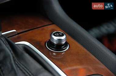 Внедорожник / Кроссовер Audi Q7 2013 в 