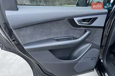 Внедорожник / Кроссовер Audi Q7 2019 в 