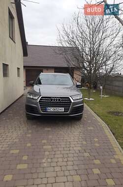 Внедорожник / Кроссовер Audi Q7 2015 в Луцке