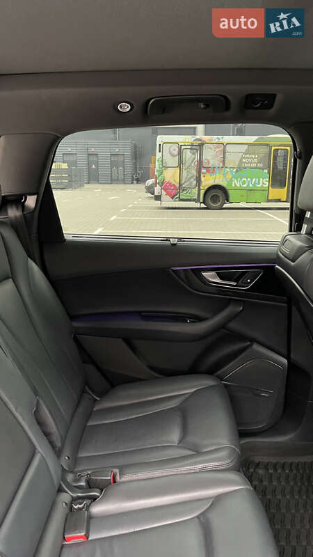 Позашляховик / Кросовер Audi Q7 2019 в Києві