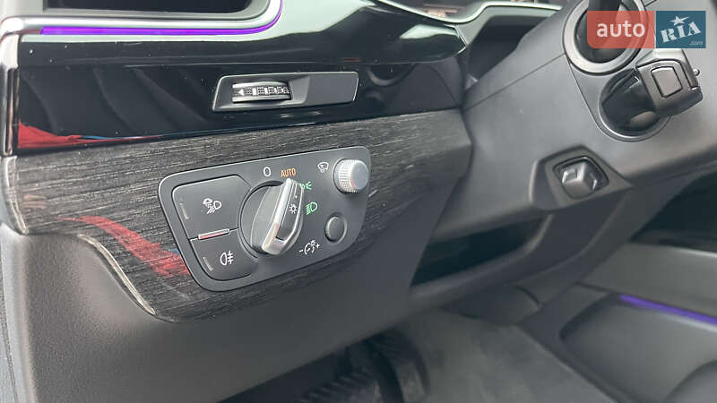 Позашляховик / Кросовер Audi Q7 2019 в Києві