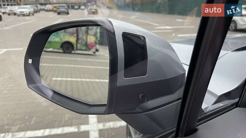 Позашляховик / Кросовер Audi Q7 2019 в Києві