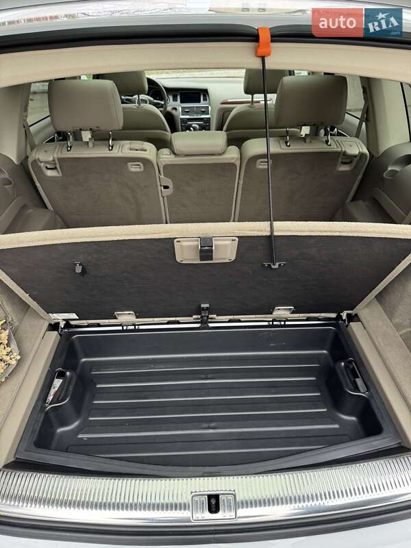 Внедорожник / Кроссовер Audi Q7 2010 в Запорожье