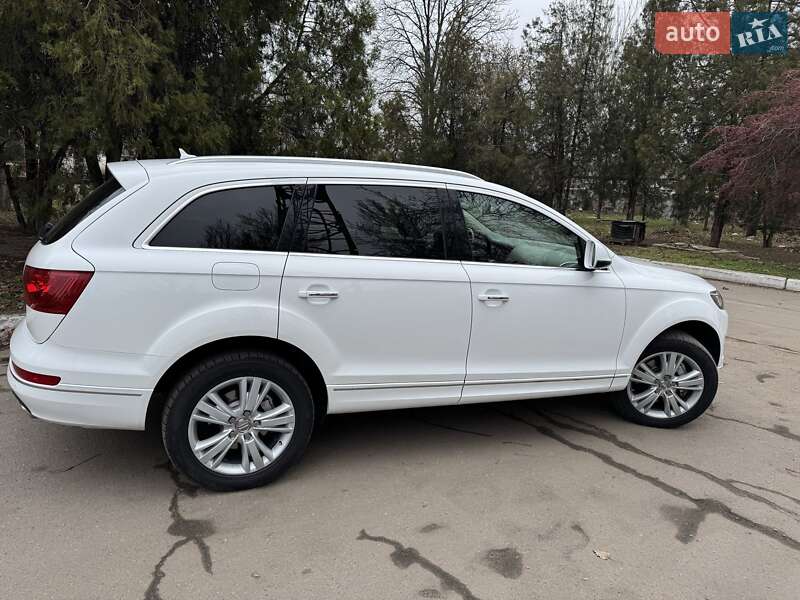 Внедорожник / Кроссовер Audi Q7 2010 в Запорожье