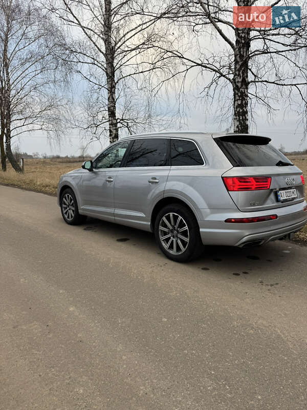 Позашляховик / Кросовер Audi Q7 2018 в Переяславі