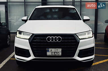 Внедорожник / Кроссовер Audi Q7 2019 в 