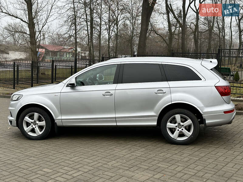 Позашляховик / Кросовер Audi Q7 2012 в Прилуках