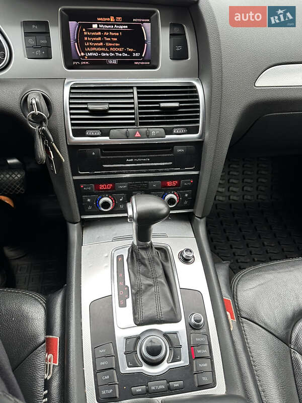 Позашляховик / Кросовер Audi Q7 2012 в Прилуках