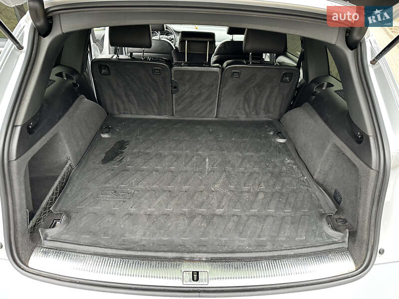 Позашляховик / Кросовер Audi Q7 2012 в Прилуках