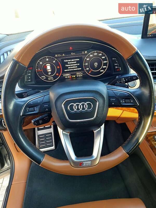 Внедорожник / Кроссовер Audi Q7 2017 в Ровно