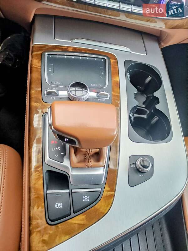 Внедорожник / Кроссовер Audi Q7 2017 в Ровно