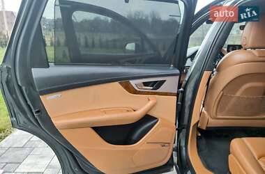Внедорожник / Кроссовер Audi Q7 2017 в Ровно
