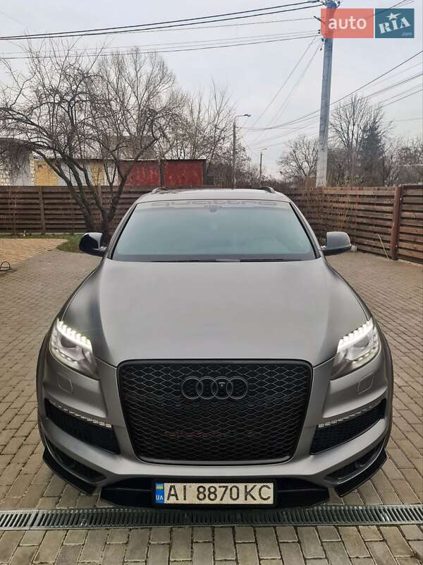 Внедорожник / Кроссовер Audi Q7 2011 в Буче