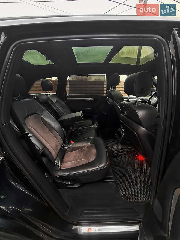 Внедорожник / Кроссовер Audi Q7 2011 в Буче