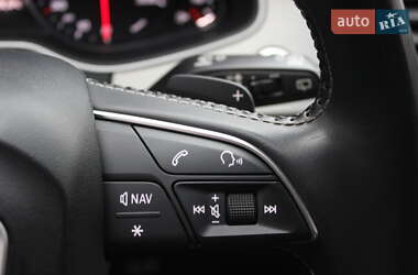 Внедорожник / Кроссовер Audi Q7 2016 в 