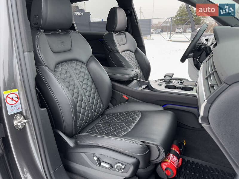 Внедорожник / Кроссовер Audi Q7 2018 в Ужгороде фото 45 Внедорожник / Кроссовер Audi Q7 2018 в Ужгороде