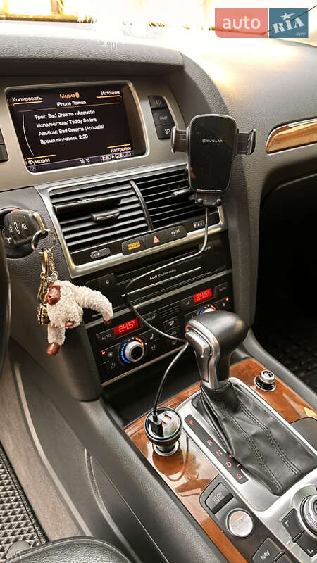 Позашляховик / Кросовер Audi Q7 2012 в Косові