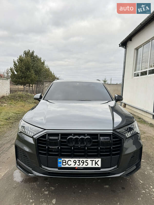 Позашляховик / Кросовер Audi Q7 2020 в Жовкві