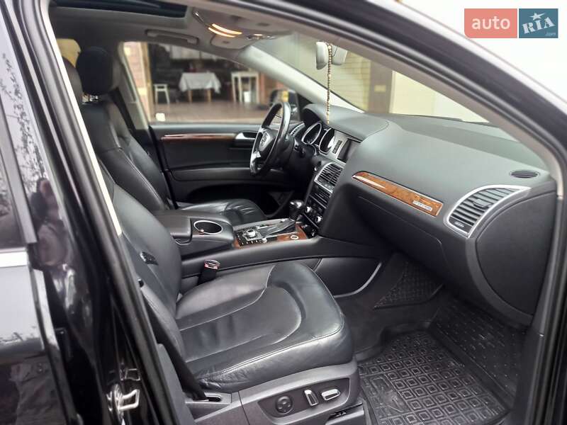 Позашляховик / Кросовер Audi Q7 2015 в Борисполі