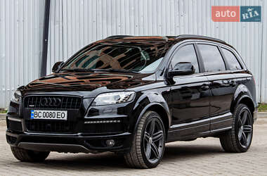 Позашляховик / Кросовер Audi Q7 2015 в 
