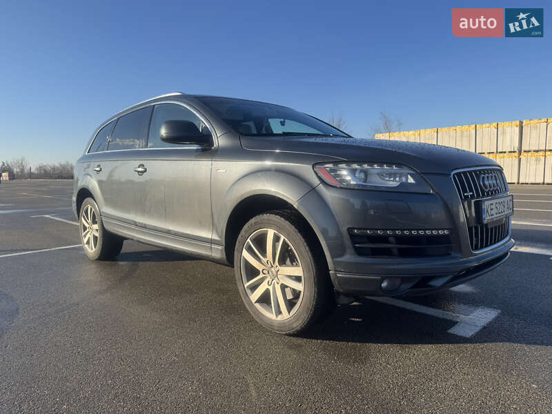 Внедорожник / Кроссовер Audi Q7 2012 в Кривом Роге