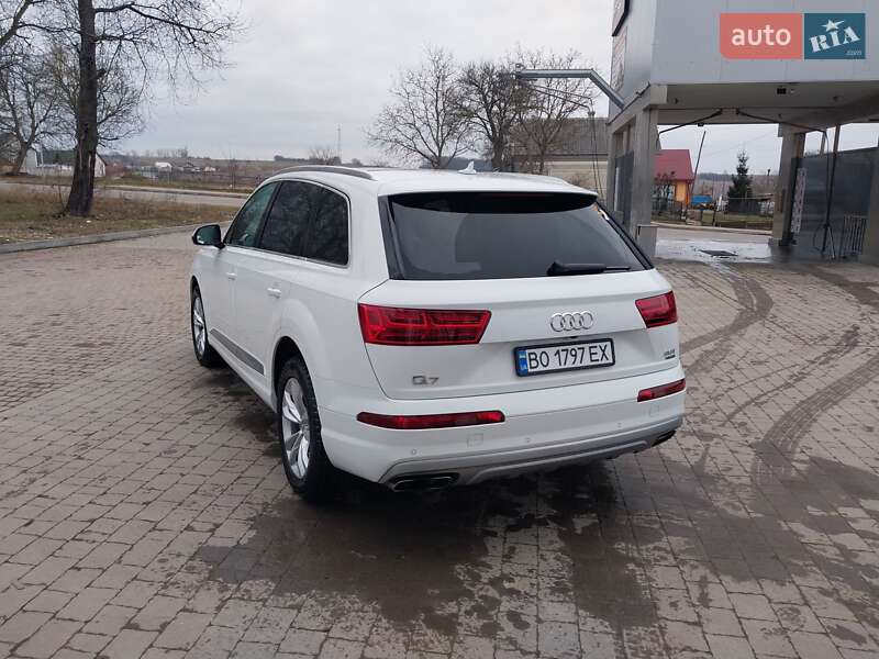Внедорожник / Кроссовер Audi Q7 2018 в Бучаче