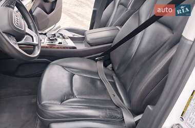 Внедорожник / Кроссовер Audi Q7 2018 в 