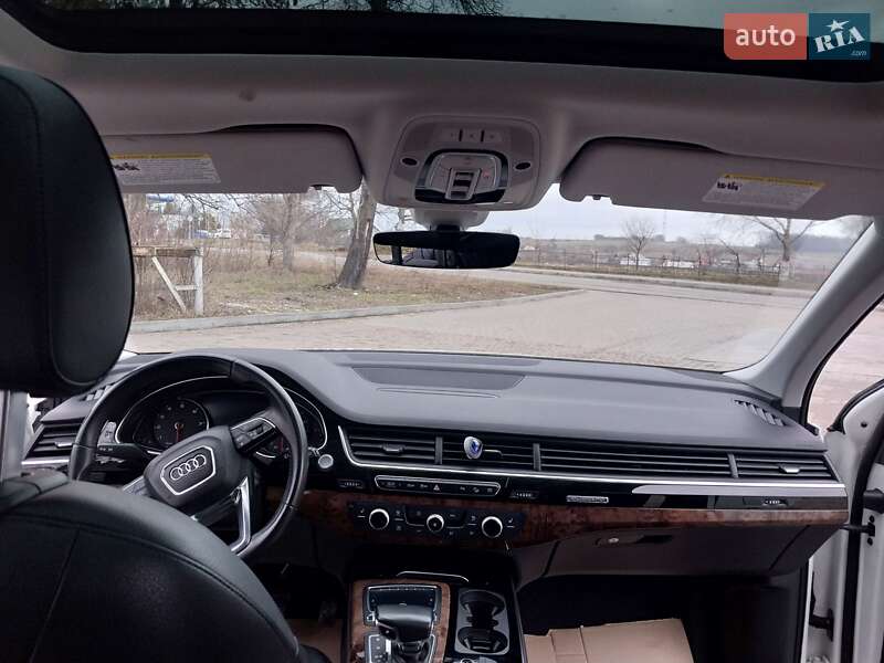 Внедорожник / Кроссовер Audi Q7 2018 в Бучаче