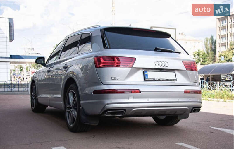 Внедорожник / Кроссовер Audi Q7 2015 в Белой Церкви