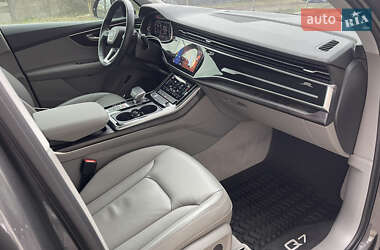 Внедорожник / Кроссовер Audi Q7 2021 в 