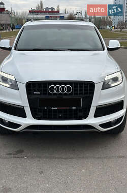 Внедорожник / Кроссовер Audi Q7 2014 в 