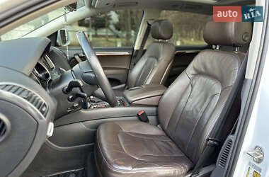 Внедорожник / Кроссовер Audi Q7 2013 в 
